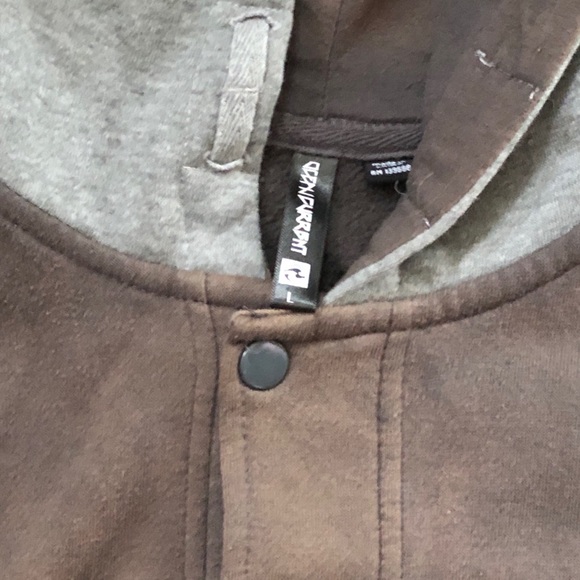 🦚3 for $10🦚 Boys snap up hoodie - Picture 2 of 4